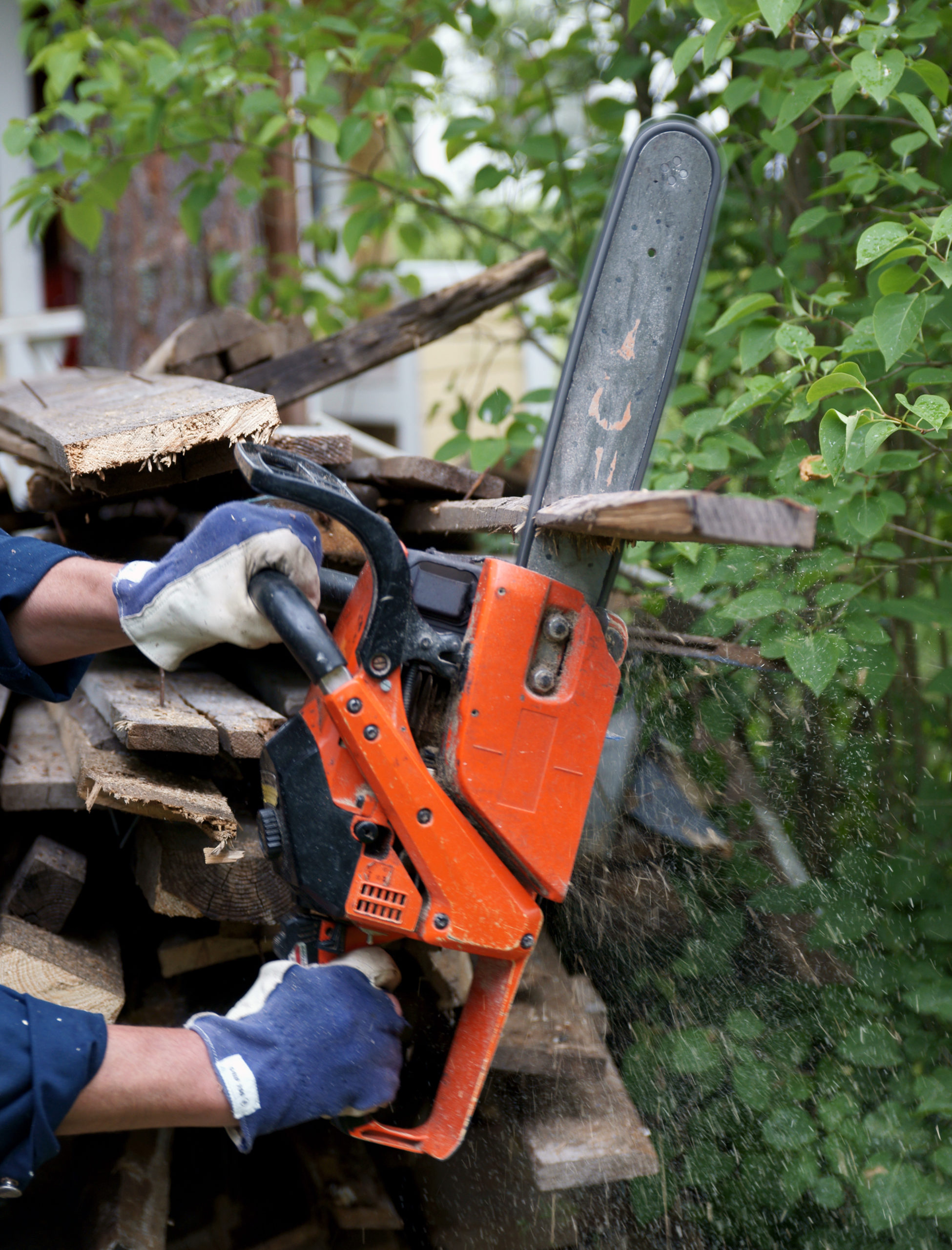 Chainsaw Accident Injuries | Dallas Personal Injury Lawyer