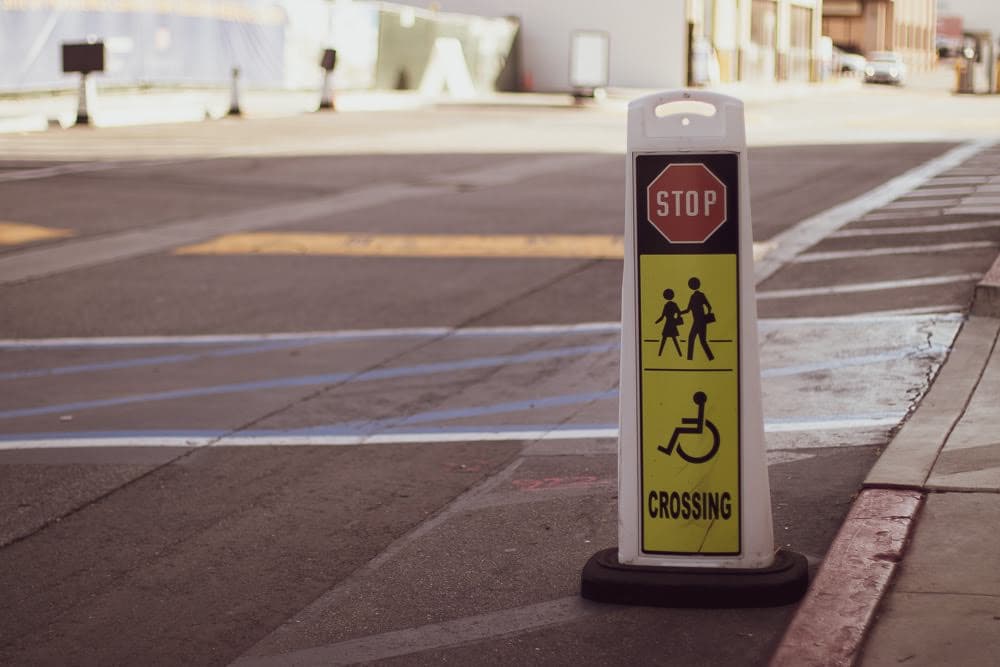 Houston, TX – Pedestrian Struck & Killed on Almeda Rd