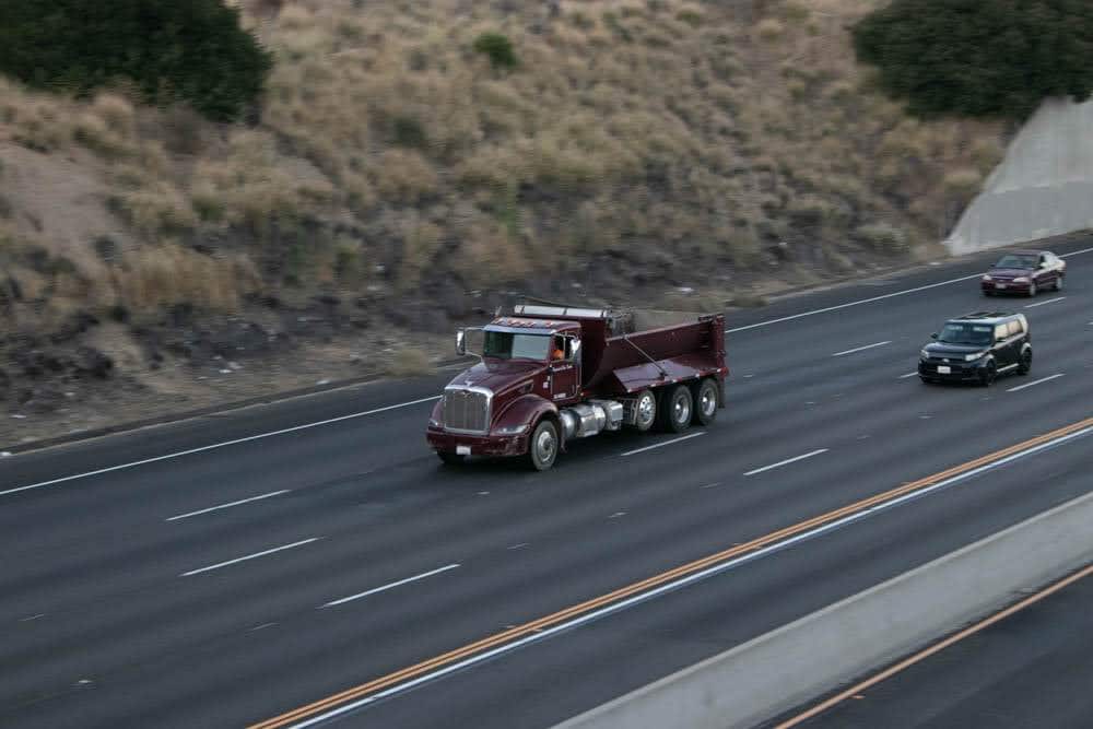 Fort Worth, TX – One Killed in Semi-Truck Crash on I-20