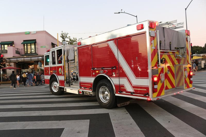 Conroe, TX - Woman Dies in Crash with Fire truck on I-45