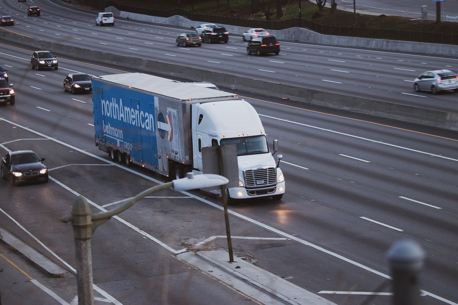 Decatur, TX - Injuries in Semi-truck Collision on US-287