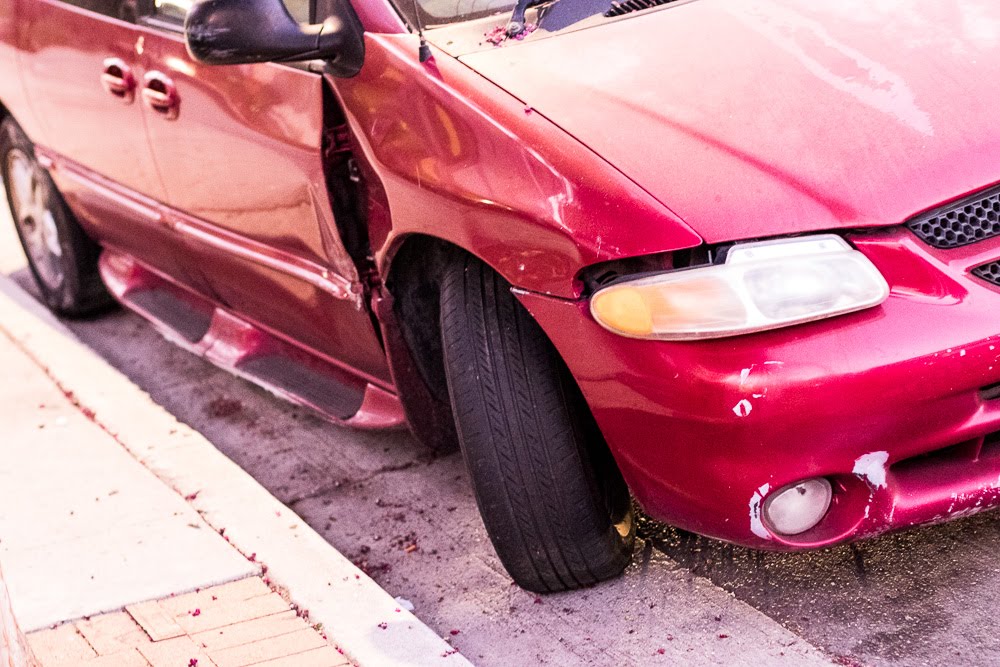 Arlington, TX - Major Injuries in Car Wreck on I-20 at Little Rd